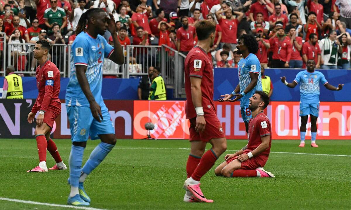 Link vào nhà cái KJC: Ronaldo bị chỉ trích vì tranh sút, bỏ lỡ cơ hội cho Fernandes - hình ảnh - appkjc.com