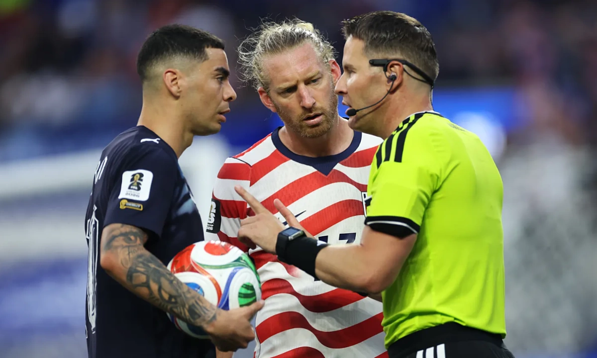 Luật VAR mới giúp Pulisic thoát thẻ vàng: Cơ hội cho fan KJC theo dõi World Cup trọn vẹn - hình ảnh - appkjc.com